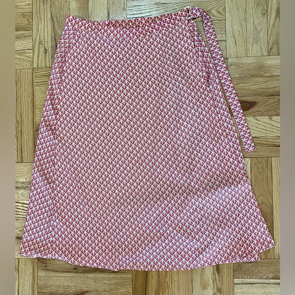 H&M Red Polka dot Wrap Around Skirt. Size 10. - Picture 2 of 5
